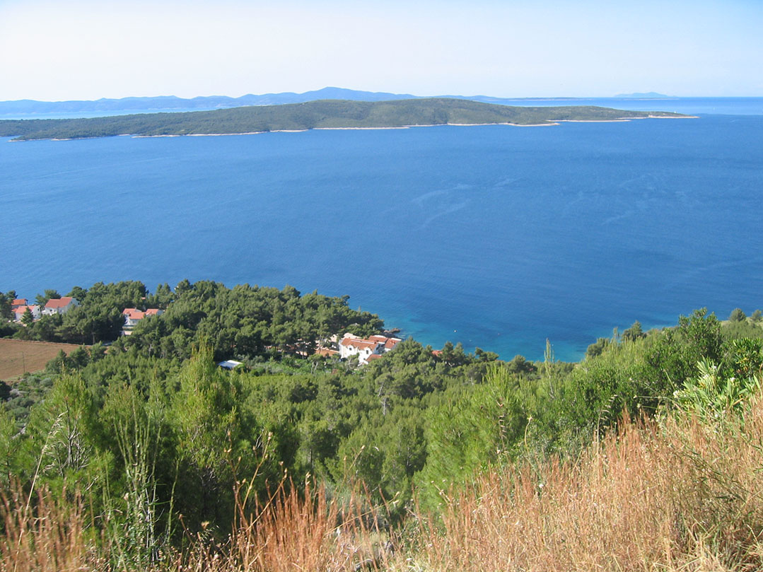 Hvar Zavala, Blick auf Scedro